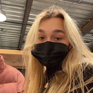 Meet your Posher, Alexia